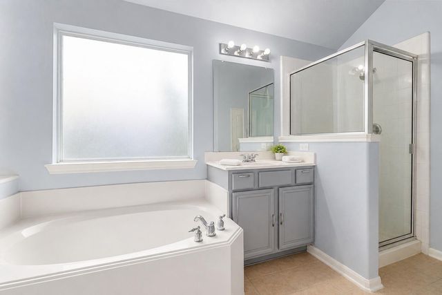 9026 Clearwood Landing Boulevard, Houston, TX 77075