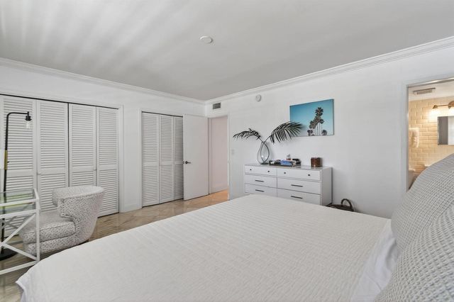 139 Sunrise Avenue 2030, Palm Beach, FL 33480
