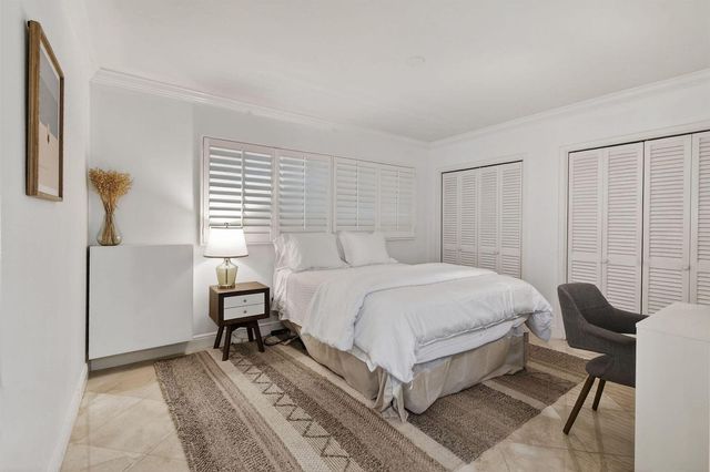139 Sunrise Avenue 2030, Palm Beach, FL 33480