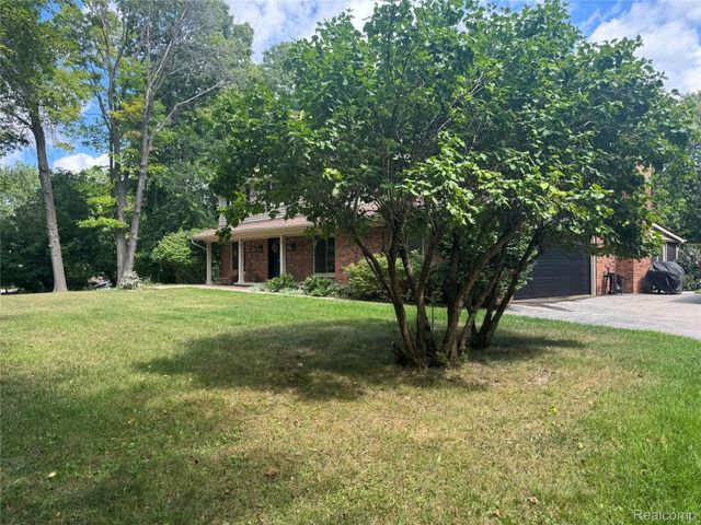 3947 Cheyenne Court, Addison Township, MI 48370
