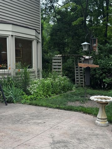 3947 Cheyenne Court, Addison Township, MI 48370