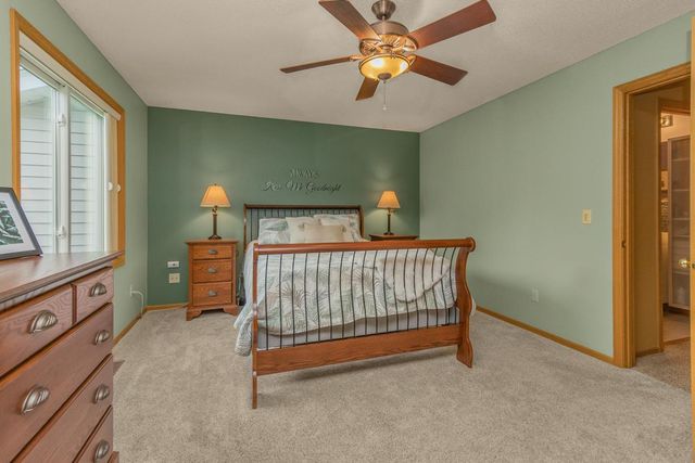 6934 4th Street Court N, Oakdale, MN 55128