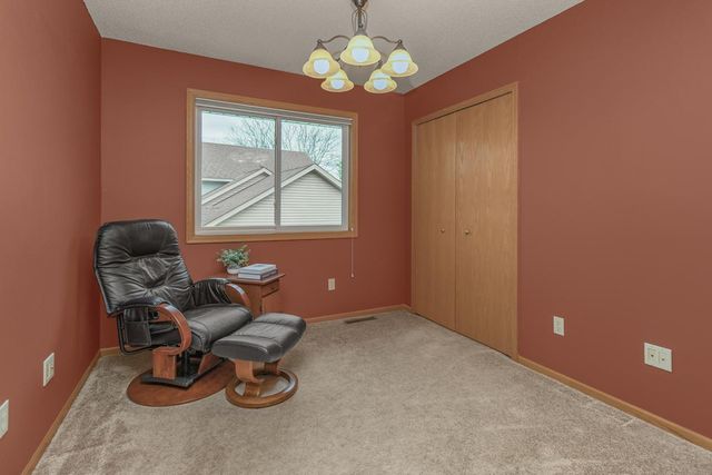 6934 4th Street Court N, Oakdale, MN 55128