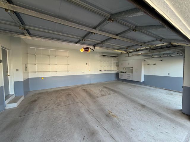 6934 4th Street Court N, Oakdale, MN 55128