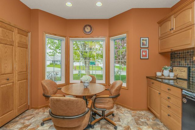 6934 4th Street Court N, Oakdale, MN 55128