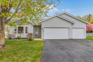 6934 4th Street Court N, Oakdale, MN 55128