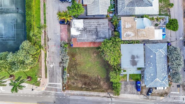 356 Balboa Street, Hollywood, FL 33019