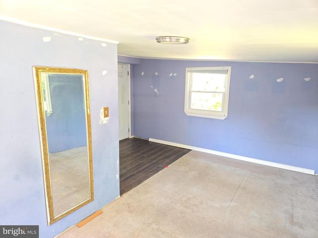 8 SPRUCE BLVD, Browns Mills, NJ 08015