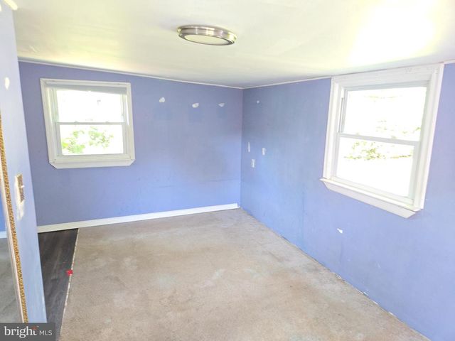 8 SPRUCE BLVD, Browns Mills, NJ 08015