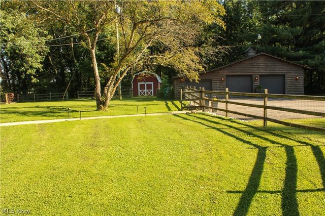 10566 Clapsaddle Avenue NE, Alliance, OH 44601