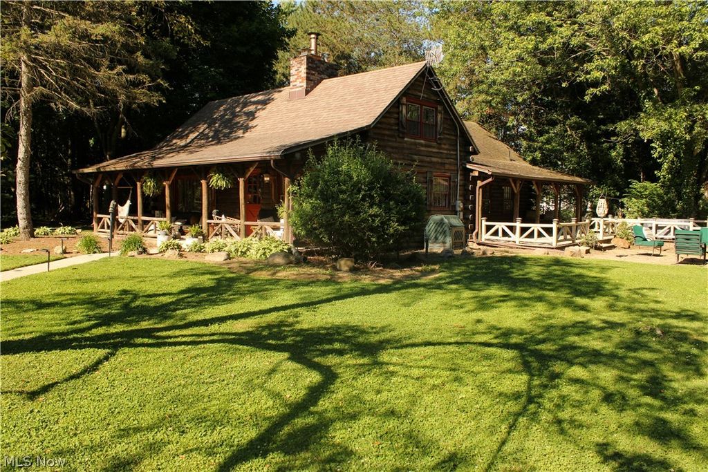 10566 Clapsaddle Avenue NE, Alliance, OH 44601