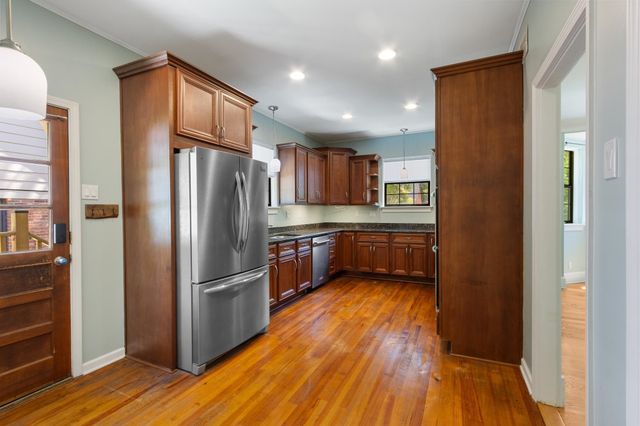 1021 N BARKSDALE ST, Memphis, TN 38107