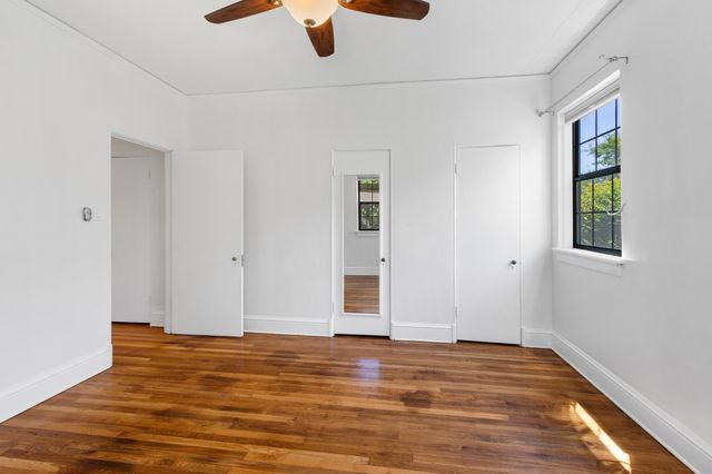 1021 N BARKSDALE ST, Memphis, TN 38107