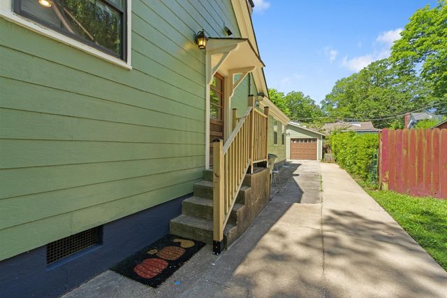 1021 N BARKSDALE ST, Memphis, TN 38107