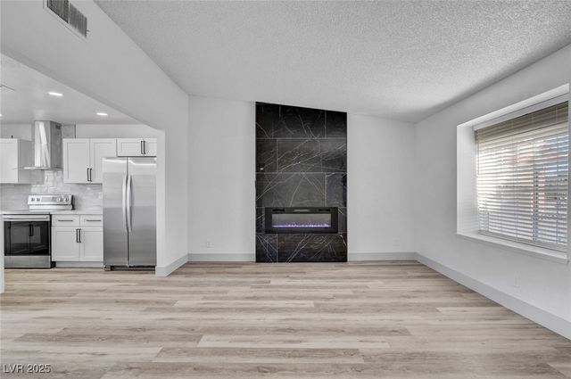 4012 Mira Lane, Las Vegas, NV 89108