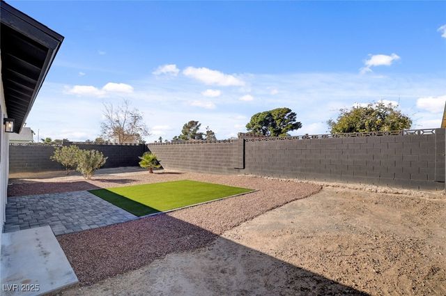 4012 Mira Lane, Las Vegas, NV 89108