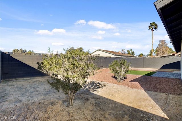 4012 Mira Lane, Las Vegas, NV 89108