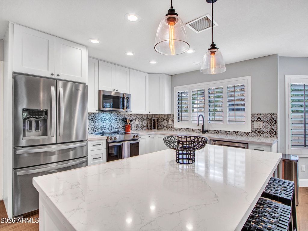 Image 28 of property listing at 15017 N 49TH Street, Scottsdale, AZ 85254