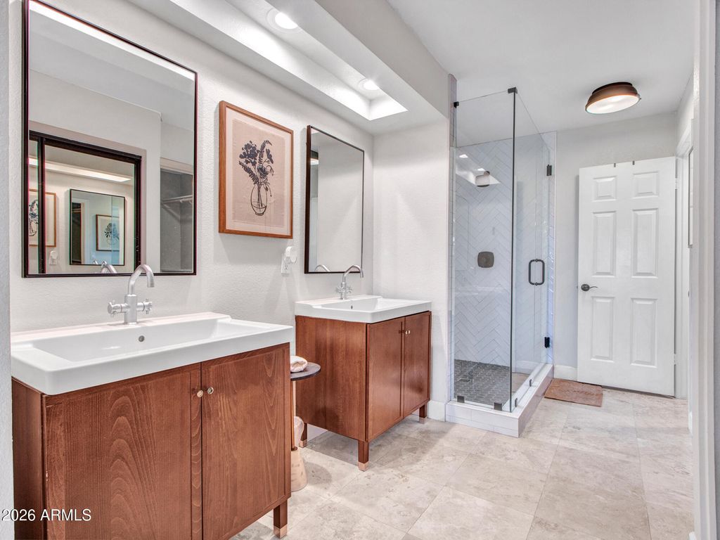 Image 35 of property listing at 15017 N 49TH Street, Scottsdale, AZ 85254