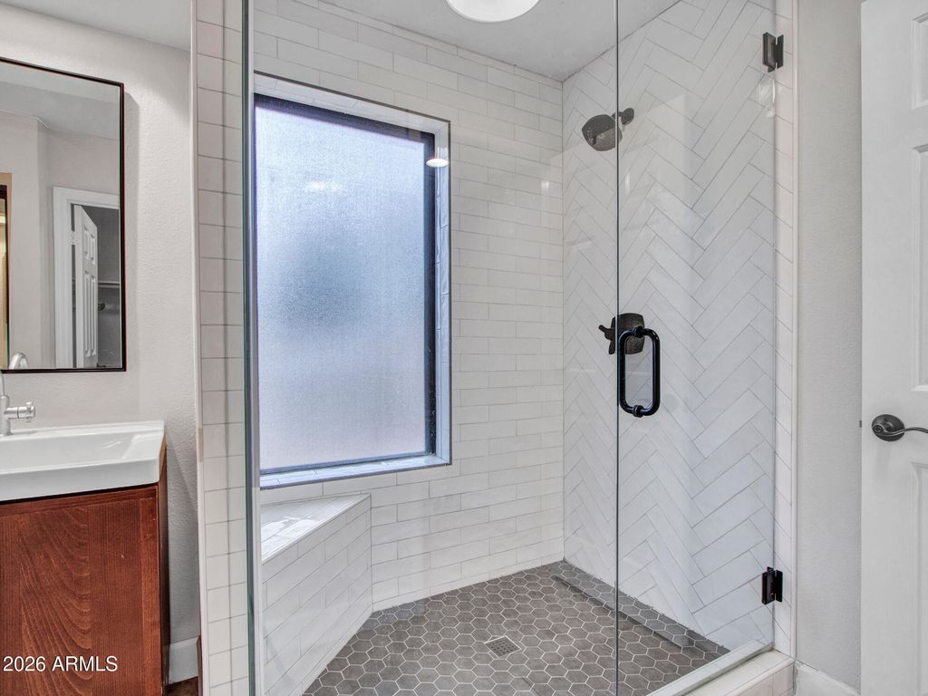 Image 36 of property listing at 15017 N 49TH Street, Scottsdale, AZ 85254