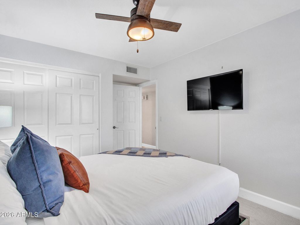 Image 39 of property listing at 15017 N 49TH Street, Scottsdale, AZ 85254