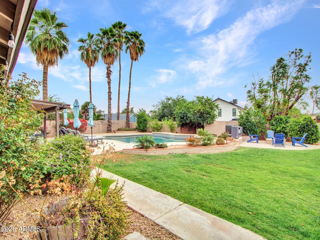 Image 54 of property listing at 15017 N 49TH Street, Scottsdale, AZ 85254