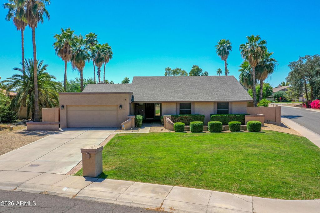 Image 66 of property listing at 15017 N 49TH Street, Scottsdale, AZ 85254