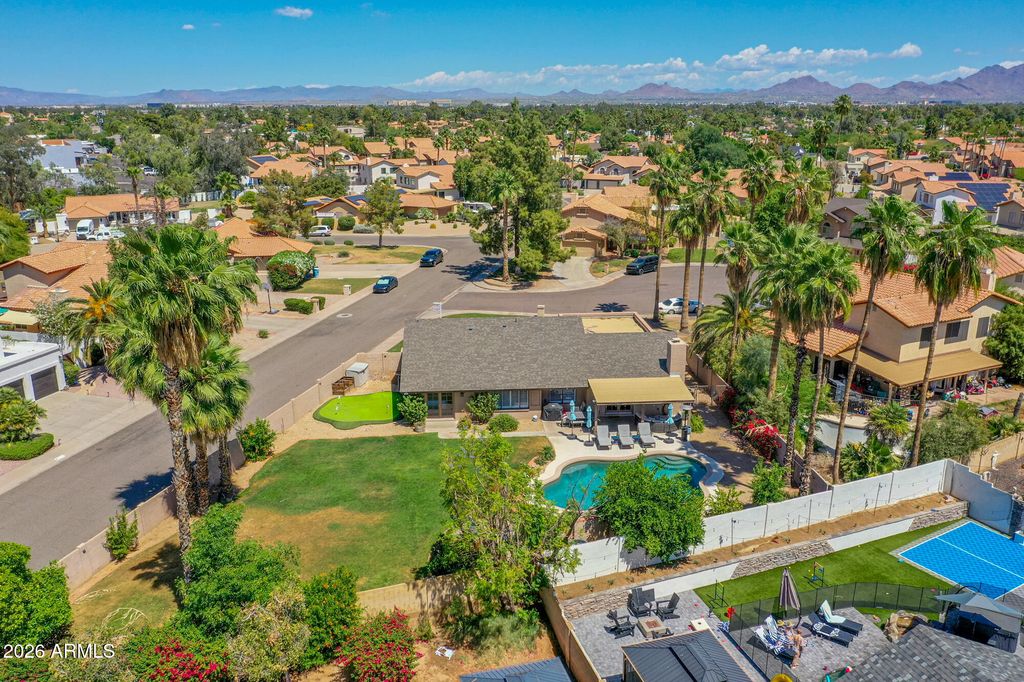 Image 69 of property listing at 15017 N 49TH Street, Scottsdale, AZ 85254