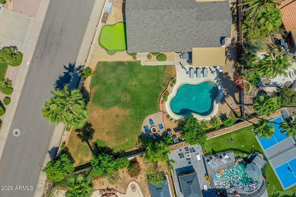 Image 73 of property listing at 15017 N 49TH Street, Scottsdale, AZ 85254