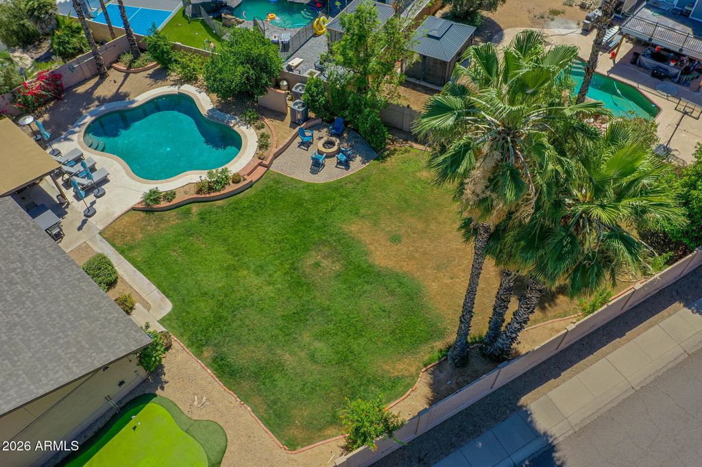 Image 75 of property listing at 15017 N 49TH Street, Scottsdale, AZ 85254