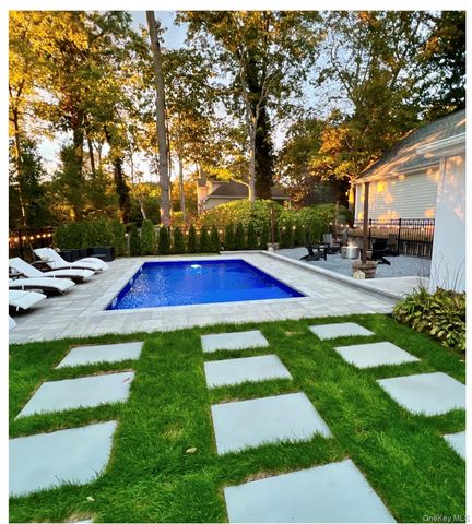 23 Grove Street, Cold Spring Harbor, NY 11724