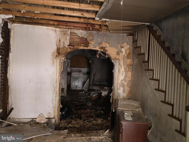 6719 N SMEDLEY ST, Philadelphia, PA 19126