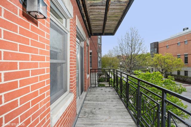 758 W 15th Street 2A, Chicago, IL 60607
