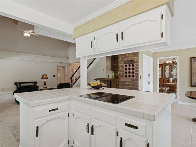 280 E Lisa Avenue, Fresno, CA 93720
