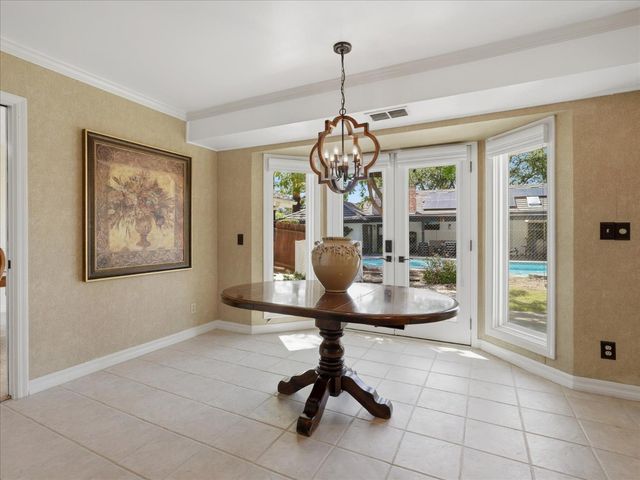 280 E Lisa Avenue, Fresno, CA 93720