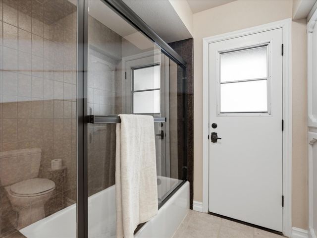 280 E Lisa Avenue, Fresno, CA 93720