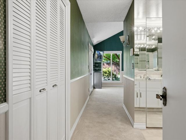 280 E Lisa Avenue, Fresno, CA 93720
