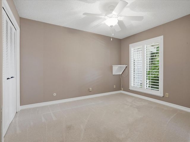 280 E Lisa Avenue, Fresno, CA 93720