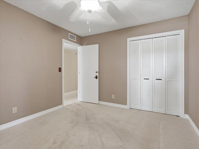 280 E Lisa Avenue, Fresno, CA 93720