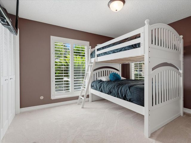 280 E Lisa Avenue, Fresno, CA 93720