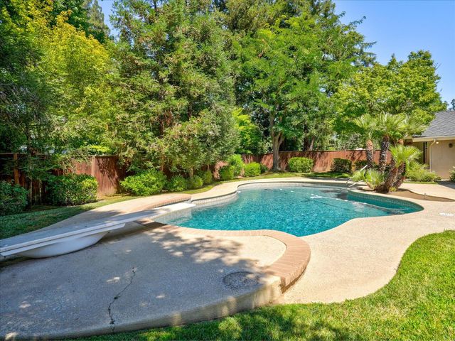 280 E Lisa Avenue, Fresno, CA 93720