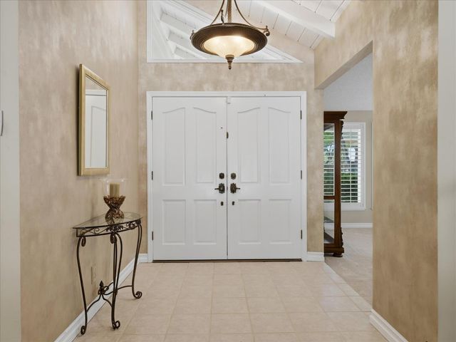 280 E Lisa Avenue, Fresno, CA 93720