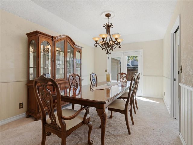 280 E Lisa Avenue, Fresno, CA 93720