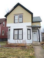 10217 S Lowe Avenue, Chicago, IL 60628