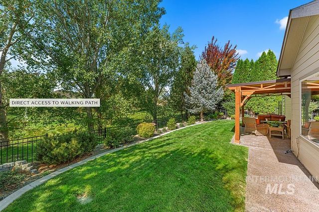 6737 N Moon Drummer Way, Meridian, ID 83646