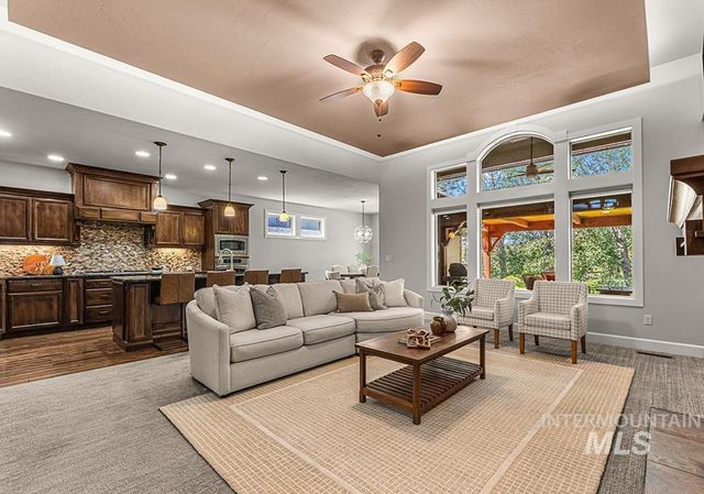 6737 N Moon Drummer Way, Meridian, ID 83646