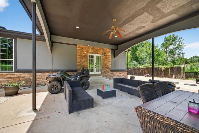 153 County Road 4907, Dayton, TX 77535