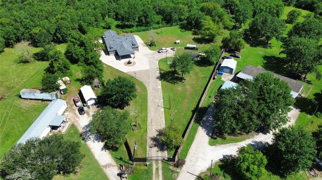 153 County Road 4907, Dayton, TX 77535