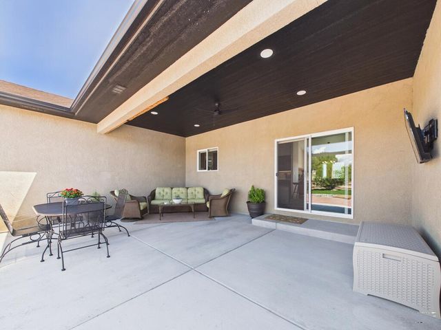 519 S Woodstock Dr, Pueblo West, CO 81007