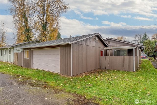 1114 N 1st Avenue, Kelso, WA 98626
